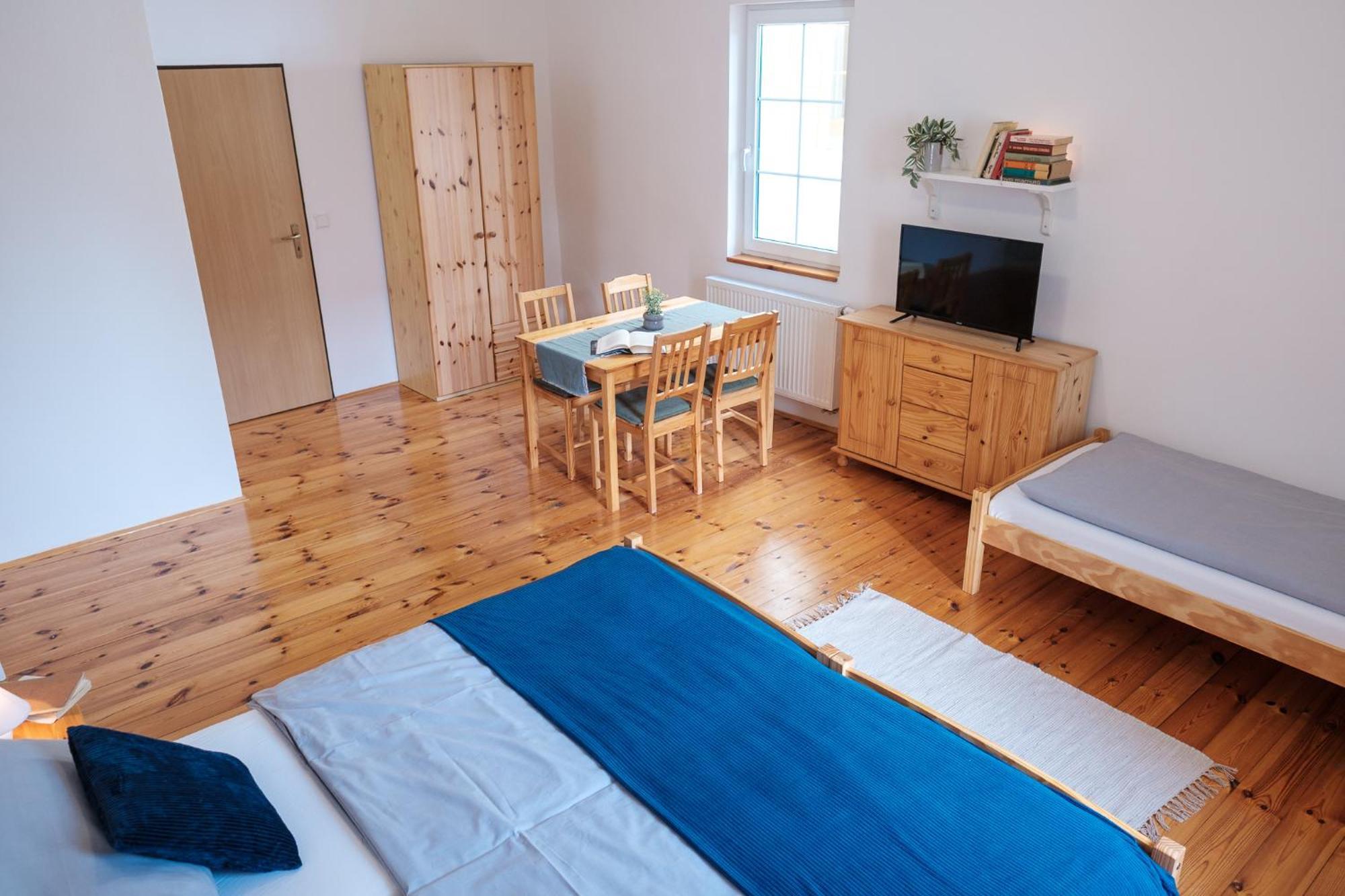 U Stare Cesty Hotel Horni Slavkov Bagian luar foto